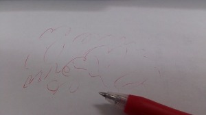 赤ボールペンが書けなくなった